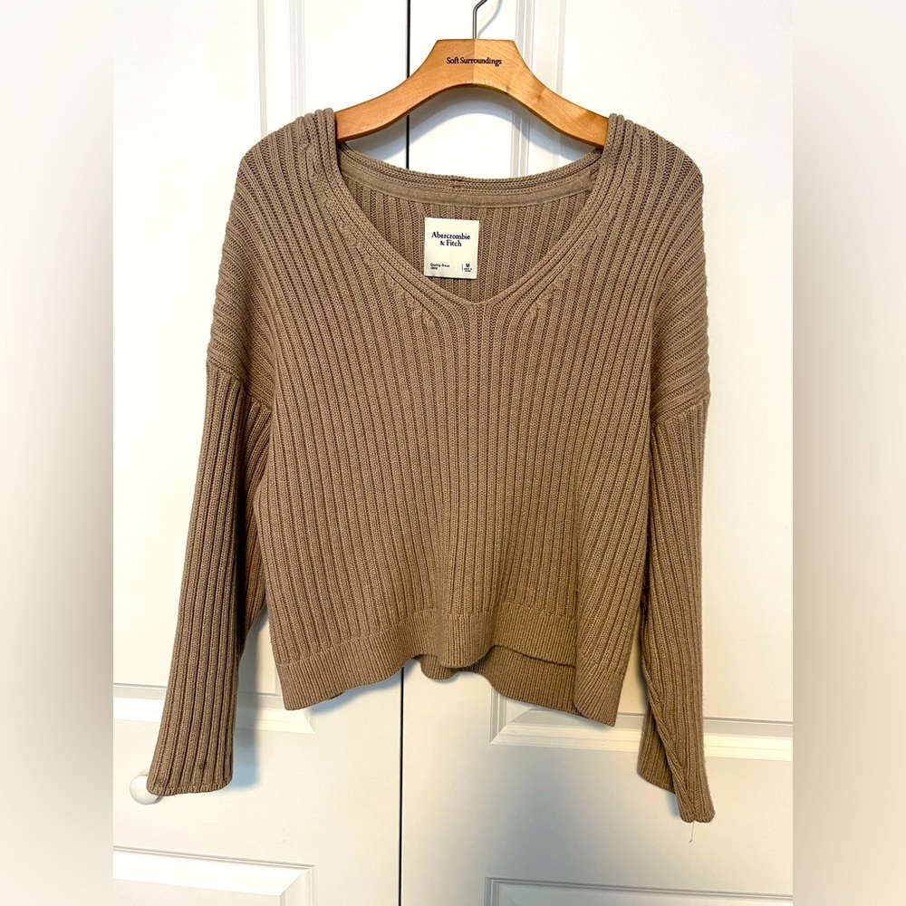 Abercrombie Women’s V-neck sweater